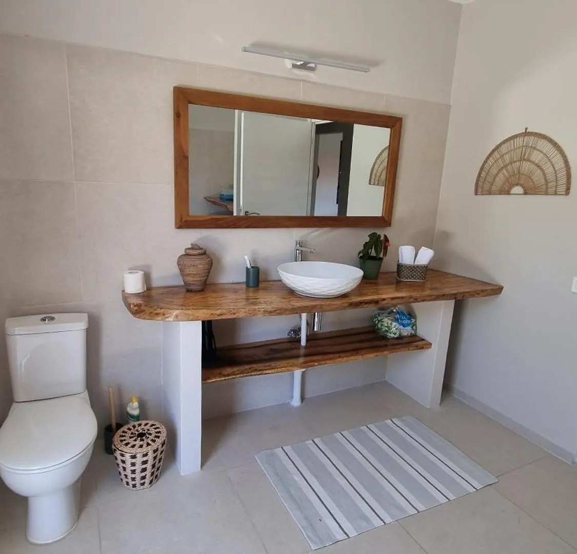 Raahere Lodge - Near The City Center Papeete  Papeete (Tahiti)